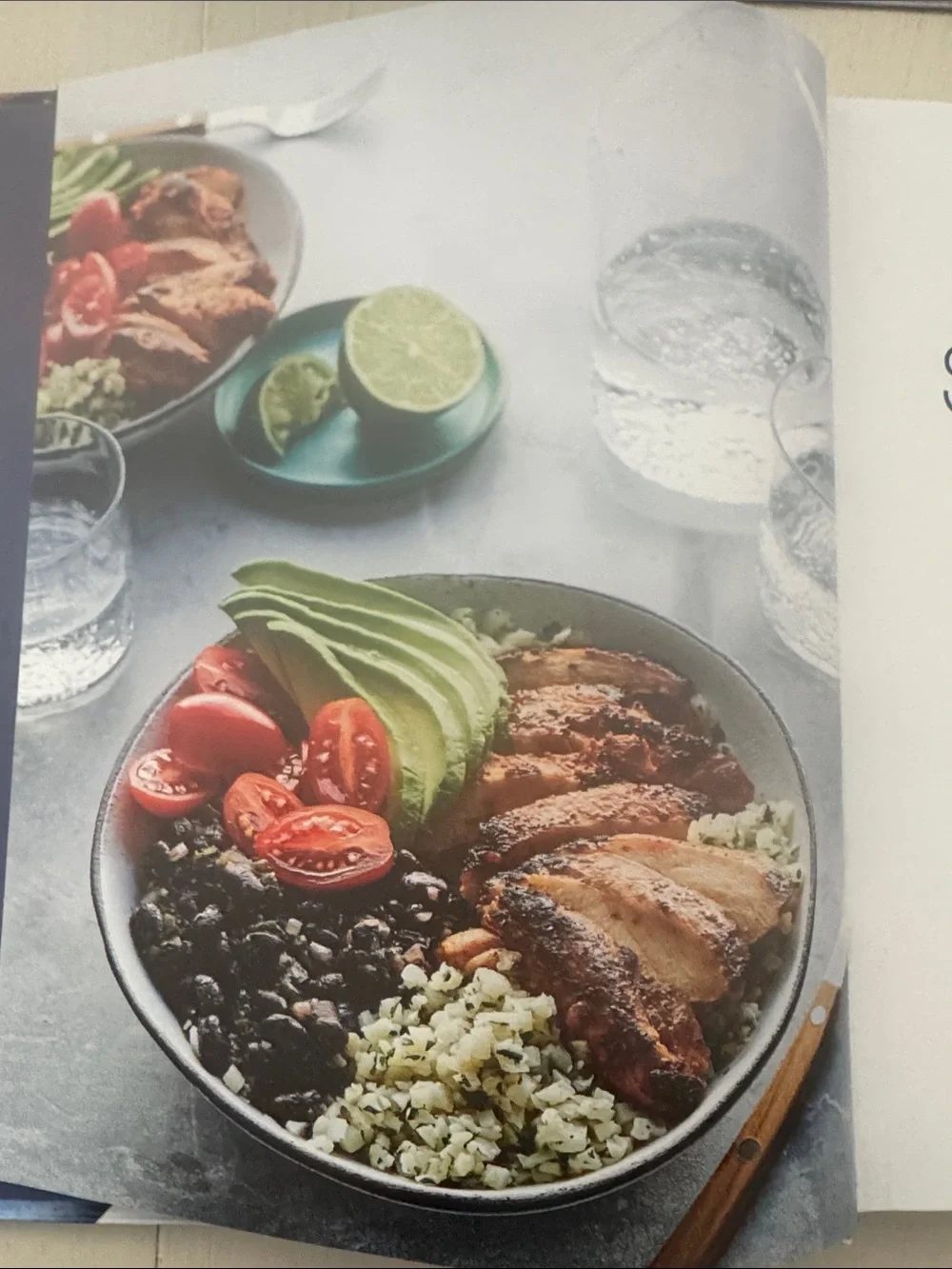 Skinny taste meal prep cookbook-in like new condition